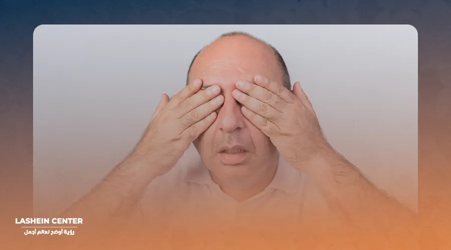 ماهي اعراض المياه البيضاء في العين؟